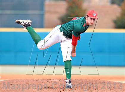Thumbnail 2 in The Woodlands vs. Mater Dei (National High School Invitational) photogallery.