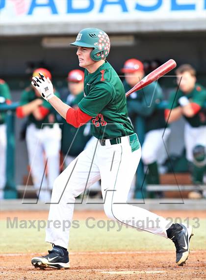 Thumbnail 1 in The Woodlands vs. Mater Dei (National High School Invitational) photogallery.