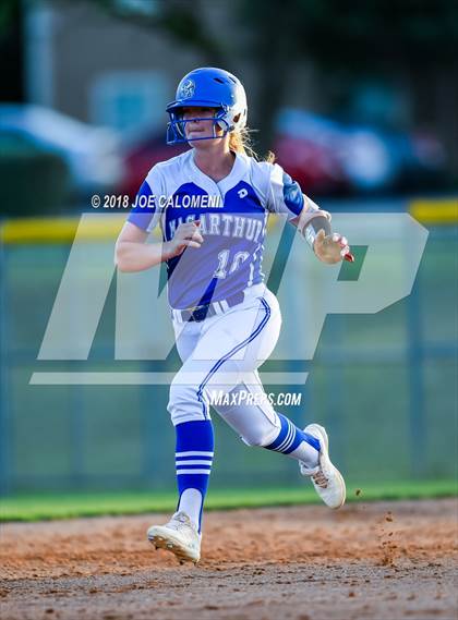 Thumbnail 3 in Lee [Robert E.] vs MacArthur [Douglas] photogallery.