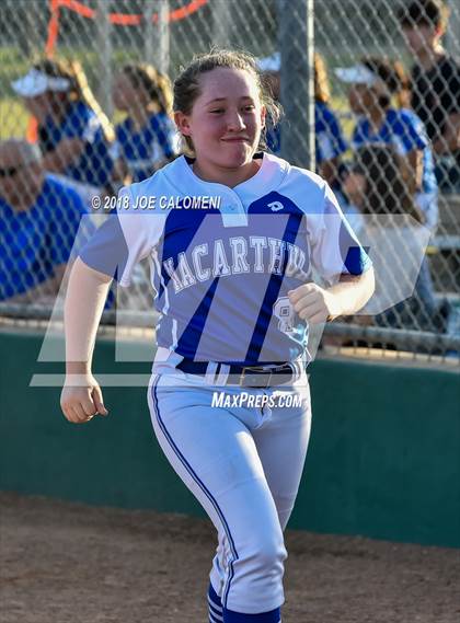 Thumbnail 1 in Lee [Robert E.] vs MacArthur [Douglas] photogallery.