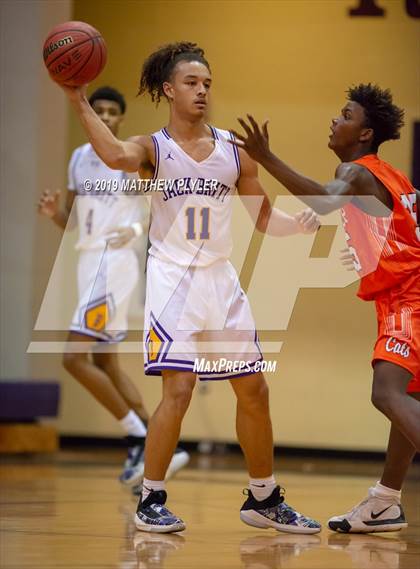 Thumbnail 3 in New Hanover @ Jack Britt photogallery.