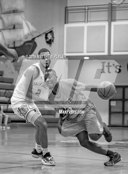 Thumbnail 3 in New Hanover @ Jack Britt photogallery.