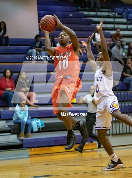 Thumbnail 2 in New Hanover @ Jack Britt photogallery.