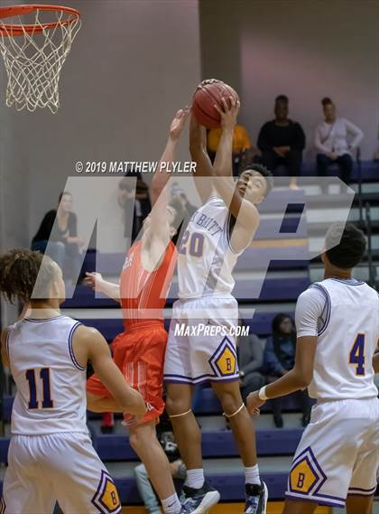 Thumbnail 3 in New Hanover @ Jack Britt photogallery.