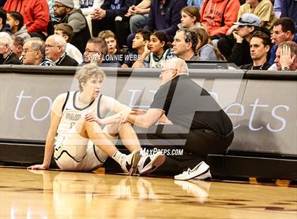 Thumbnail 1 in Paul VI vs. Christopher Columbus (Spalding Hoophall Classic) photogallery.