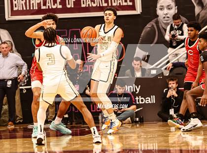 Thumbnail 2 in Paul VI vs. Christopher Columbus (Spalding Hoophall Classic) photogallery.