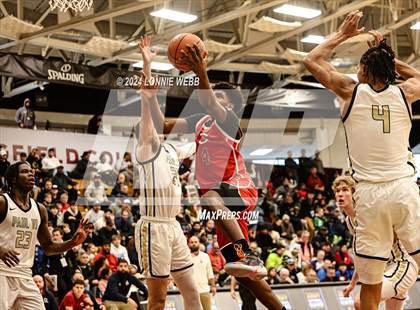Thumbnail 3 in Paul VI vs. Christopher Columbus (Spalding Hoophall Classic) photogallery.
