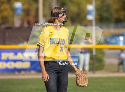 Thumbnail 2 in North Platte vs Bellevue East (NSAA A4 District Playoff) photogallery.