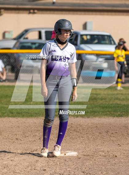 Thumbnail 2 in North Platte vs Bellevue East (NSAA A4 District Playoff) photogallery.