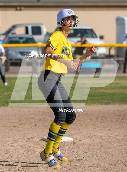 Thumbnail 2 in North Platte vs Bellevue East (NSAA A4 District Playoff) photogallery.