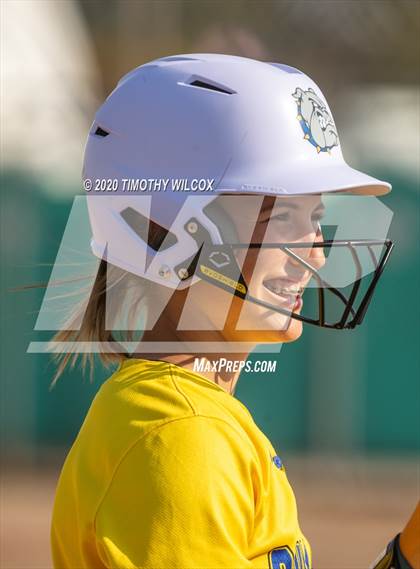 Thumbnail 2 in North Platte vs Bellevue East (NSAA A4 District Playoff) photogallery.
