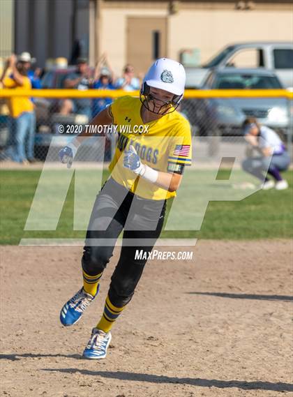 Thumbnail 2 in North Platte vs Bellevue East (NSAA A4 District Playoff) photogallery.
