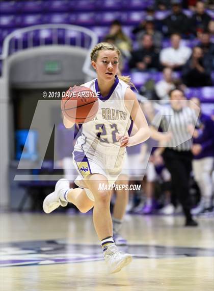 Thumbnail 1 in North Summit vs. Kanab (UHSAA 2A Semifinals) photogallery.