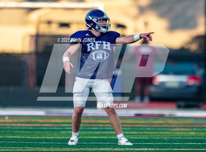 Thumbnail 2 in St. Peter's Prep vs Rumson-Fair Haven (Scrimmage) photogallery.