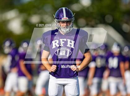 Thumbnail 2 in St. Peter's Prep vs Rumson-Fair Haven (Scrimmage) photogallery.