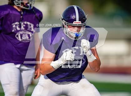 Thumbnail 1 in St. Peter's Prep vs Rumson-Fair Haven (Scrimmage) photogallery.