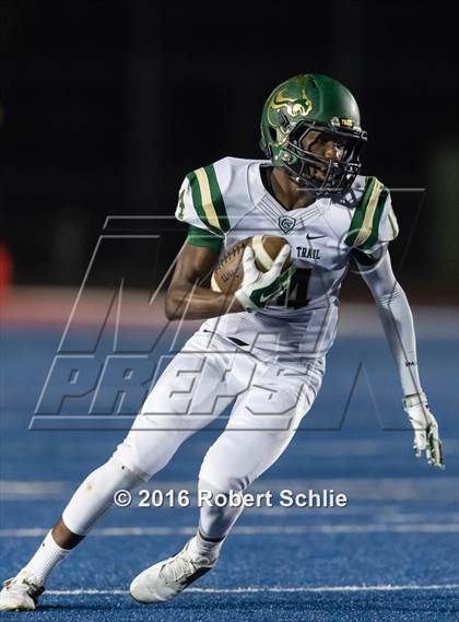 Thumbnail 2 in Monterey Trail vs. Vista del Lago photogallery.