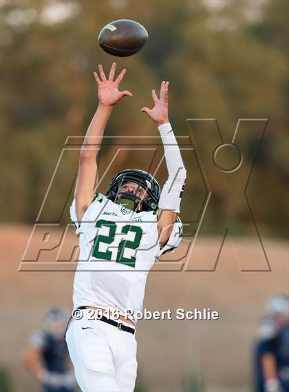 Thumbnail 2 in Monterey Trail vs. Vista del Lago photogallery.