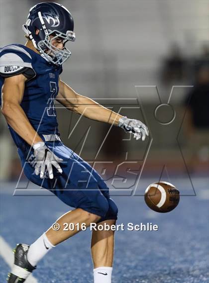 Thumbnail 1 in Monterey Trail vs. Vista del Lago photogallery.