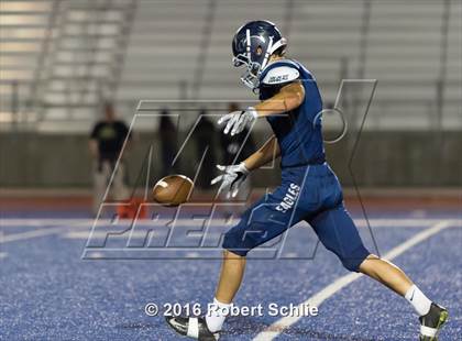 Thumbnail 1 in Monterey Trail vs. Vista del Lago photogallery.
