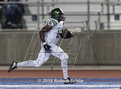 Thumbnail 2 in Monterey Trail vs. Vista del Lago photogallery.