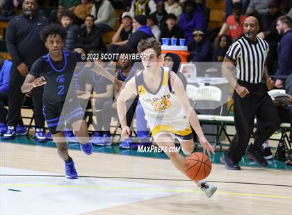 Thumbnail 3 in St. Ignatius vs. Richmond Heights photogallery.
