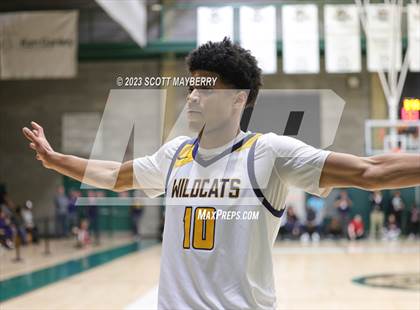 Thumbnail 2 in St. Ignatius vs. Richmond Heights photogallery.