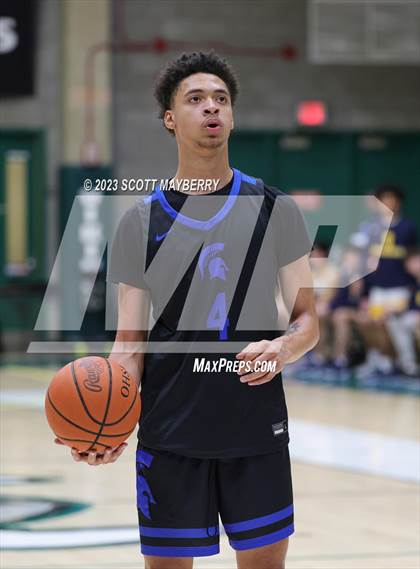 Thumbnail 1 in St. Ignatius vs. Richmond Heights photogallery.
