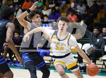 Thumbnail 2 in St. Ignatius vs. Richmond Heights photogallery.