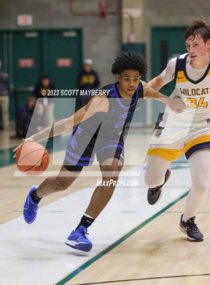 Thumbnail 2 in St. Ignatius vs. Richmond Heights photogallery.
