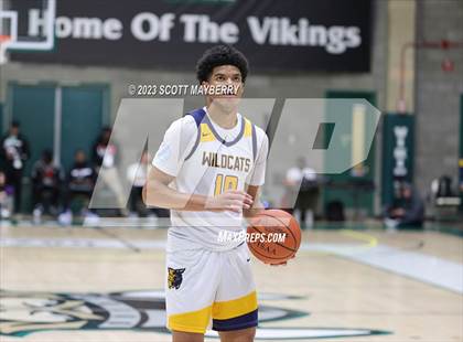 Thumbnail 2 in St. Ignatius vs. Richmond Heights photogallery.