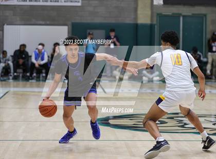 Thumbnail 1 in St. Ignatius vs. Richmond Heights photogallery.