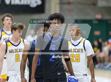 Thumbnail 1 in St. Ignatius vs. Richmond Heights photogallery.