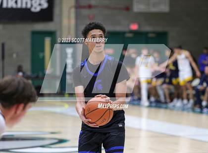 Thumbnail 2 in St. Ignatius vs. Richmond Heights photogallery.