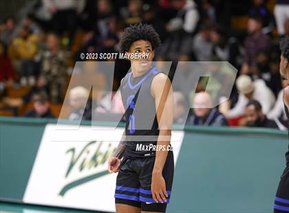 Thumbnail 2 in St. Ignatius vs. Richmond Heights photogallery.
