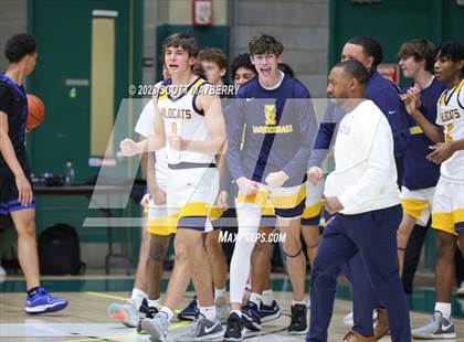 Thumbnail 2 in St. Ignatius vs. Richmond Heights photogallery.