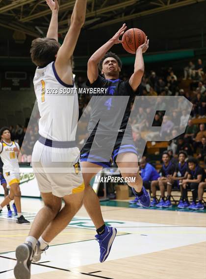 Thumbnail 2 in St. Ignatius vs. Richmond Heights photogallery.