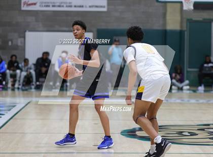 Thumbnail 3 in St. Ignatius vs. Richmond Heights photogallery.