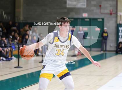 Thumbnail 1 in St. Ignatius vs. Richmond Heights photogallery.