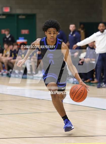 Thumbnail 3 in St. Ignatius vs. Richmond Heights photogallery.