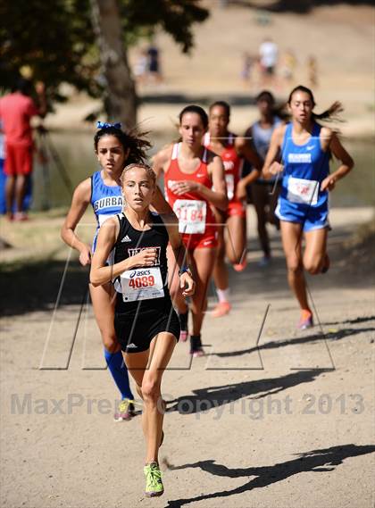 Thumbnail 1 in Clovis Invitational (Girls Varsity Division 1) photogallery.