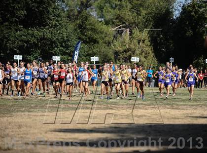 Thumbnail 1 in Clovis Invitational (Girls Varsity Division 1) photogallery.