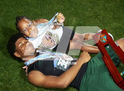 Thumbnail 2 in FHSAA Class 4A Final (Awards) photogallery.
