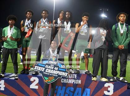 Thumbnail 2 in FHSAA Class 4A Final (Awards) photogallery.
