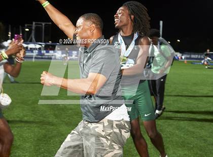 Thumbnail 1 in FHSAA Class 4A Final (Awards) photogallery.