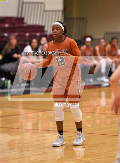 Thumbnail 1 in MacArthur [Douglas] vs Madison photogallery.