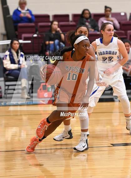 Thumbnail 3 in MacArthur [Douglas] vs Madison photogallery.