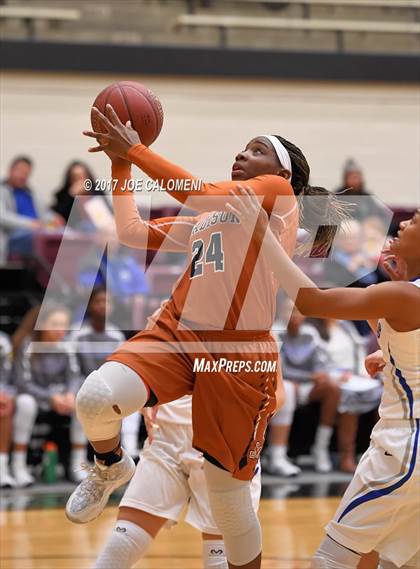 Thumbnail 2 in MacArthur [Douglas] vs Madison photogallery.