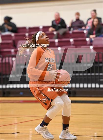 Thumbnail 1 in MacArthur [Douglas] vs Madison photogallery.