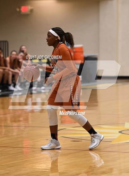 Thumbnail 3 in MacArthur [Douglas] vs Madison photogallery.